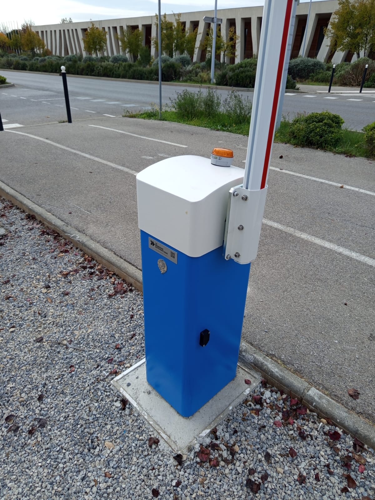 Barrière automatique — parking Hôpital de Manosque