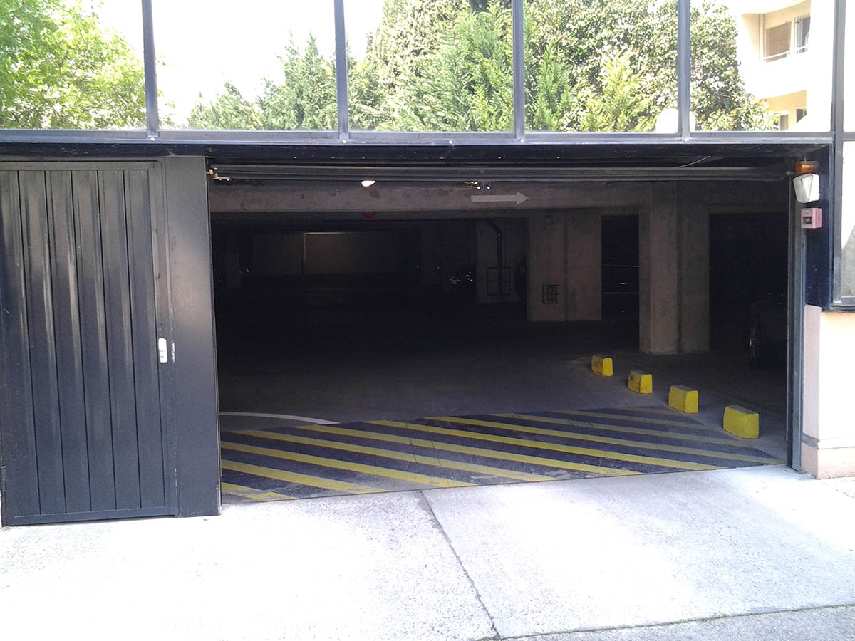 Grille de sécurité avec video-surveillance